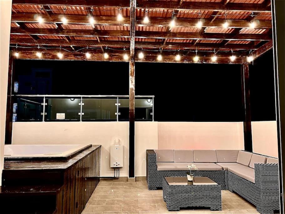 Magnificent Pent House W/Jacuzzi Apartamento Santiago De Los Caballeros Exterior foto